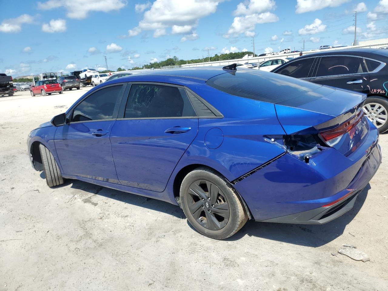 5NPLM4AG0MH026689 2021 HYUNDAI ELANTRA - Image 2