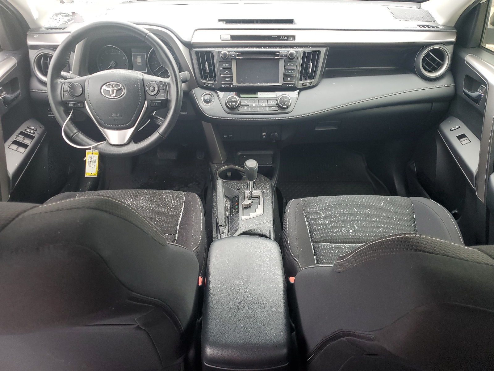 JTMRFREV7HJ162857 2017 Toyota Rav4 Xle