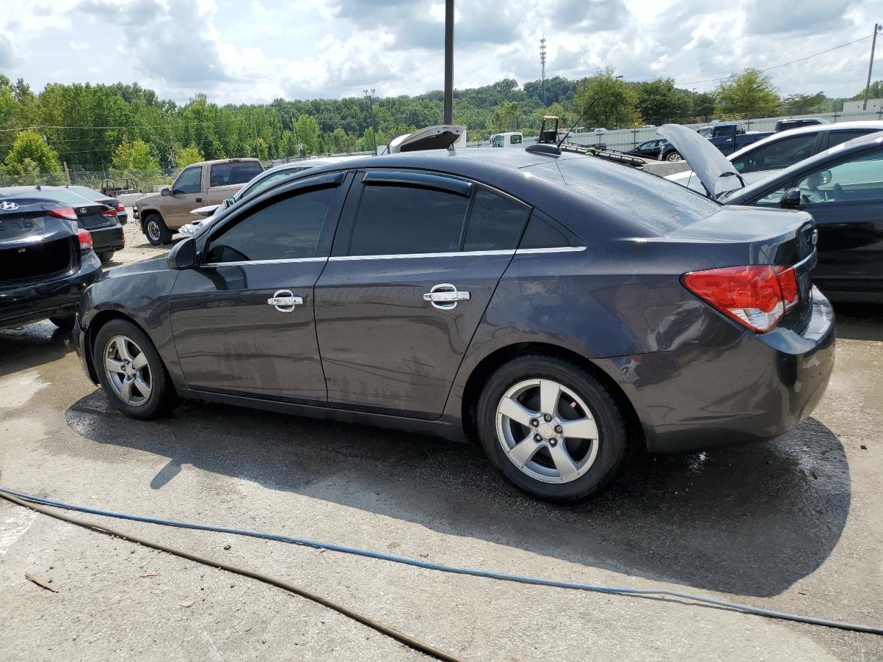 VIN 1G1PE5SB3G7128190 2016 CHEVROLET CRUZE no.2