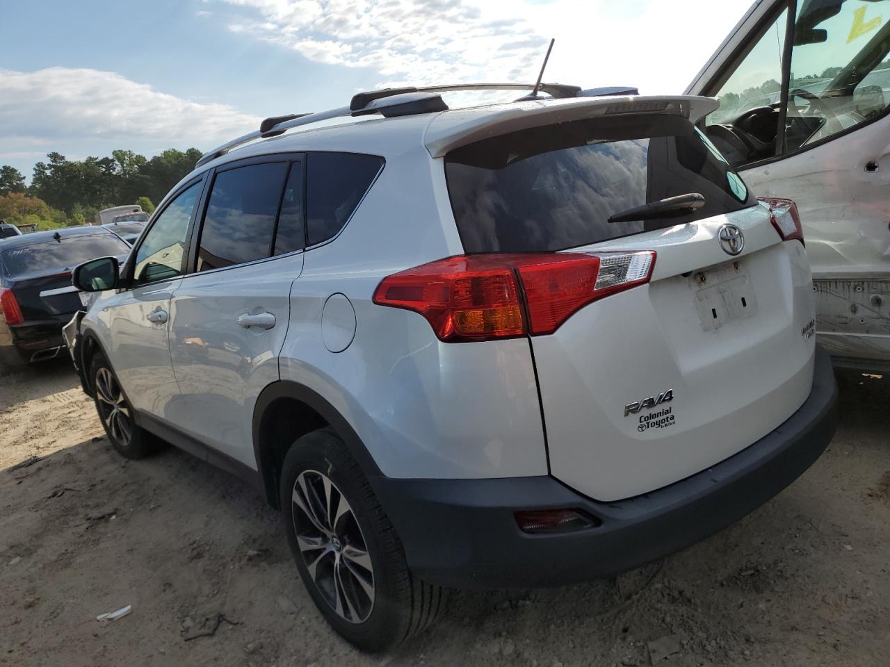 2T3DFREV5FW267552 2015 TOYOTA RAV 4 - Image 2