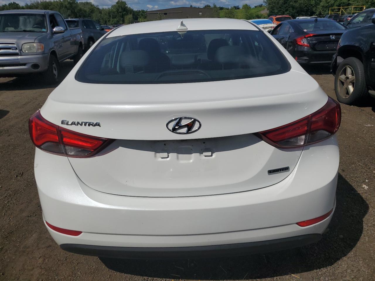 2014 Hyundai Elantra Se VIN: 5NPDH4AE1EH504465 Lot: 68275474