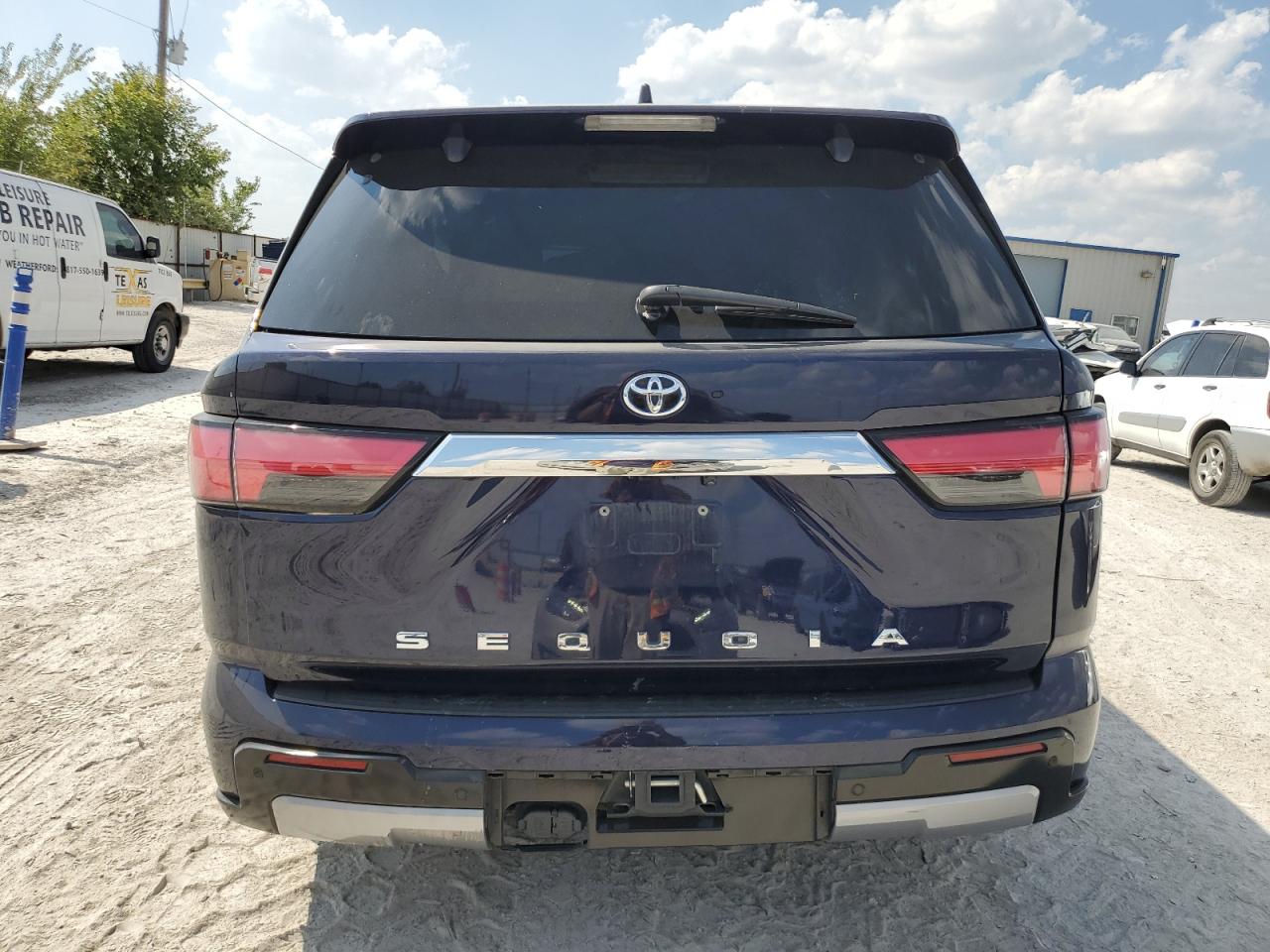 2023 Toyota Sequoia Sr5 VIN: 7SVAAABA8PX003412 Lot: 69075434