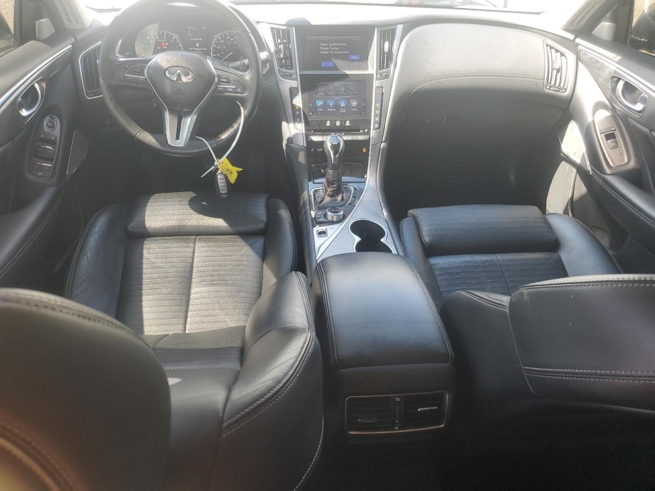 JN1EV7AR8JM434743 2018 Infiniti Q50 Luxe