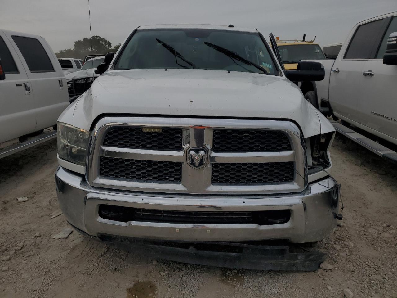 2014 RAM 2500 - Image 5