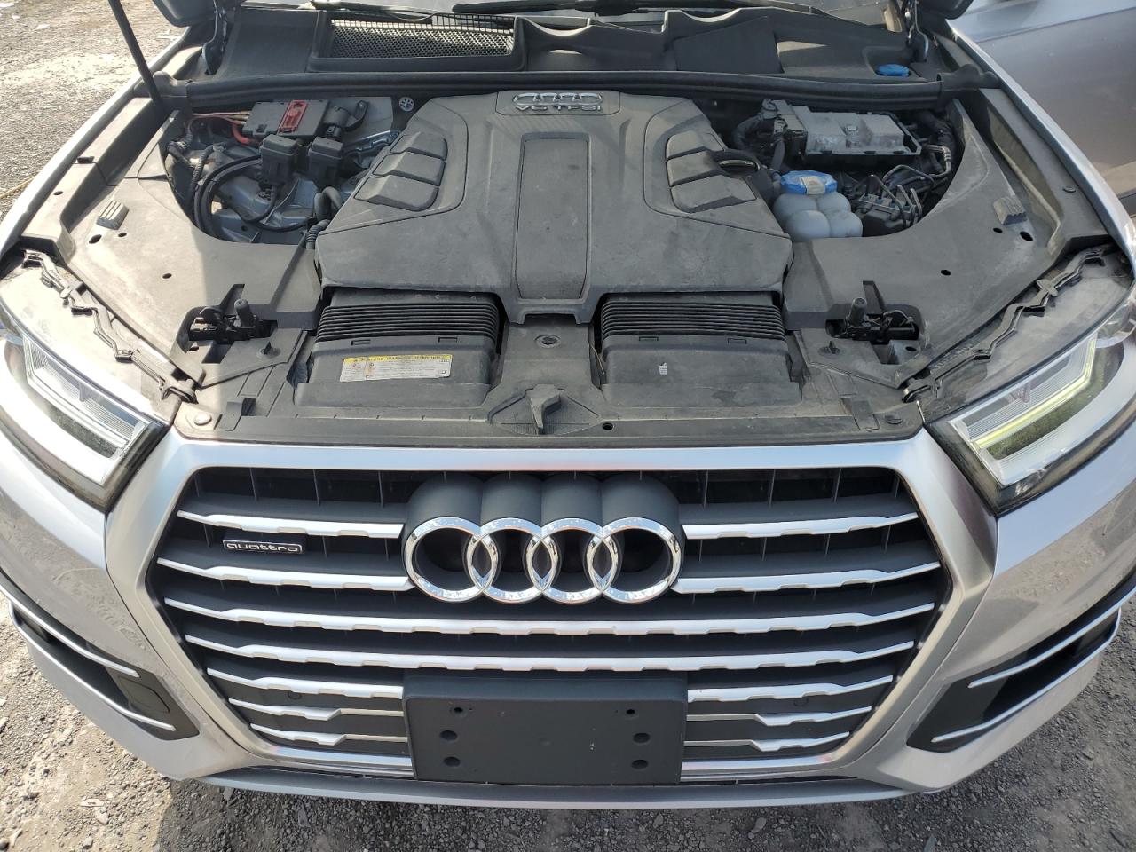 WA1LAAF79HD025689 2017 Audi Q7 Premium Plus