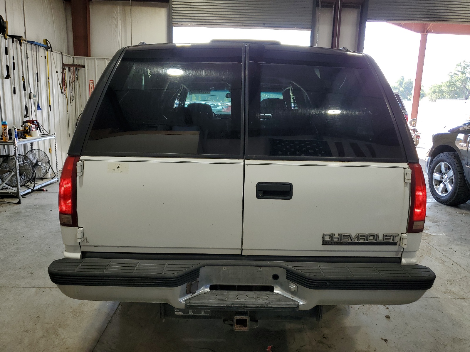 1GNGK26J4VJ301173 1997 Chevrolet Suburban K2500