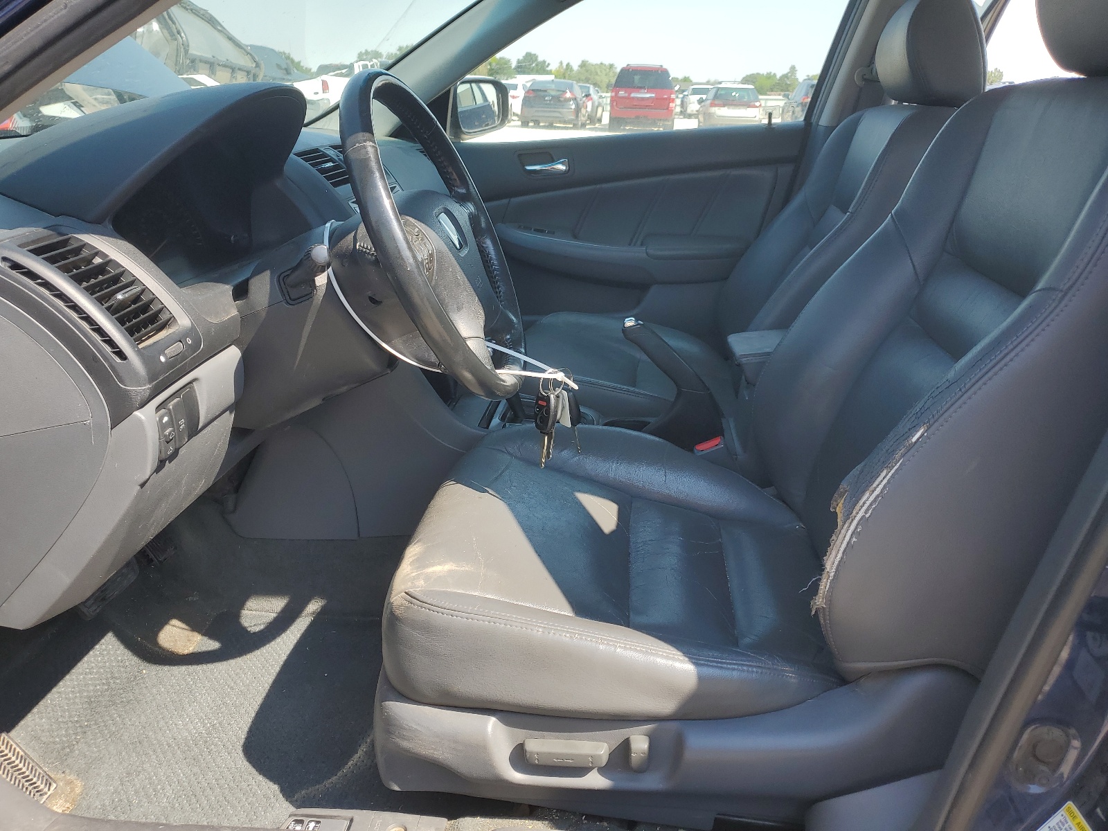 1HGCM66504A020709 2004 Honda Accord Ex