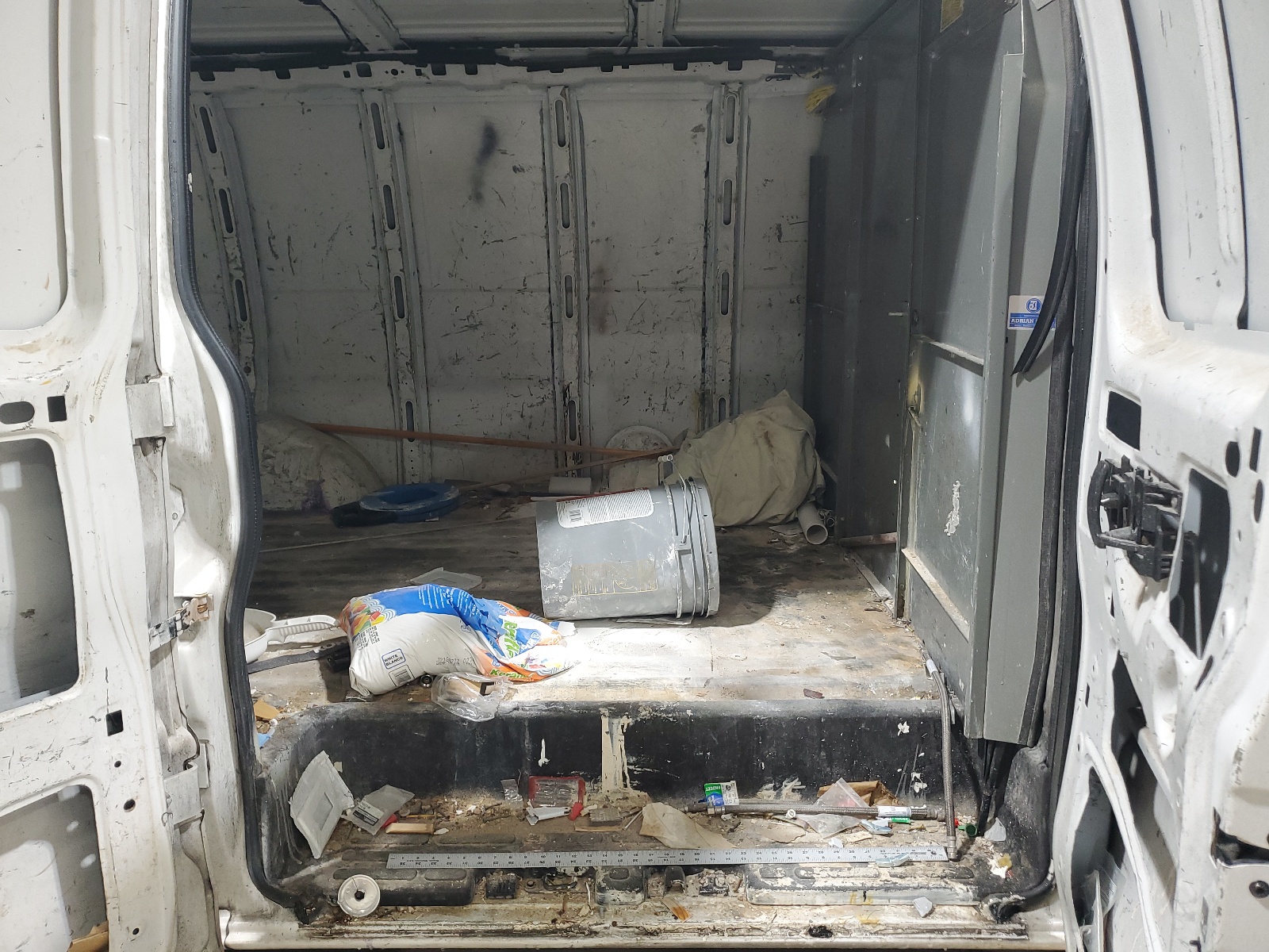 1GCWGAFFXG1135210 2016 Chevrolet Express G2500