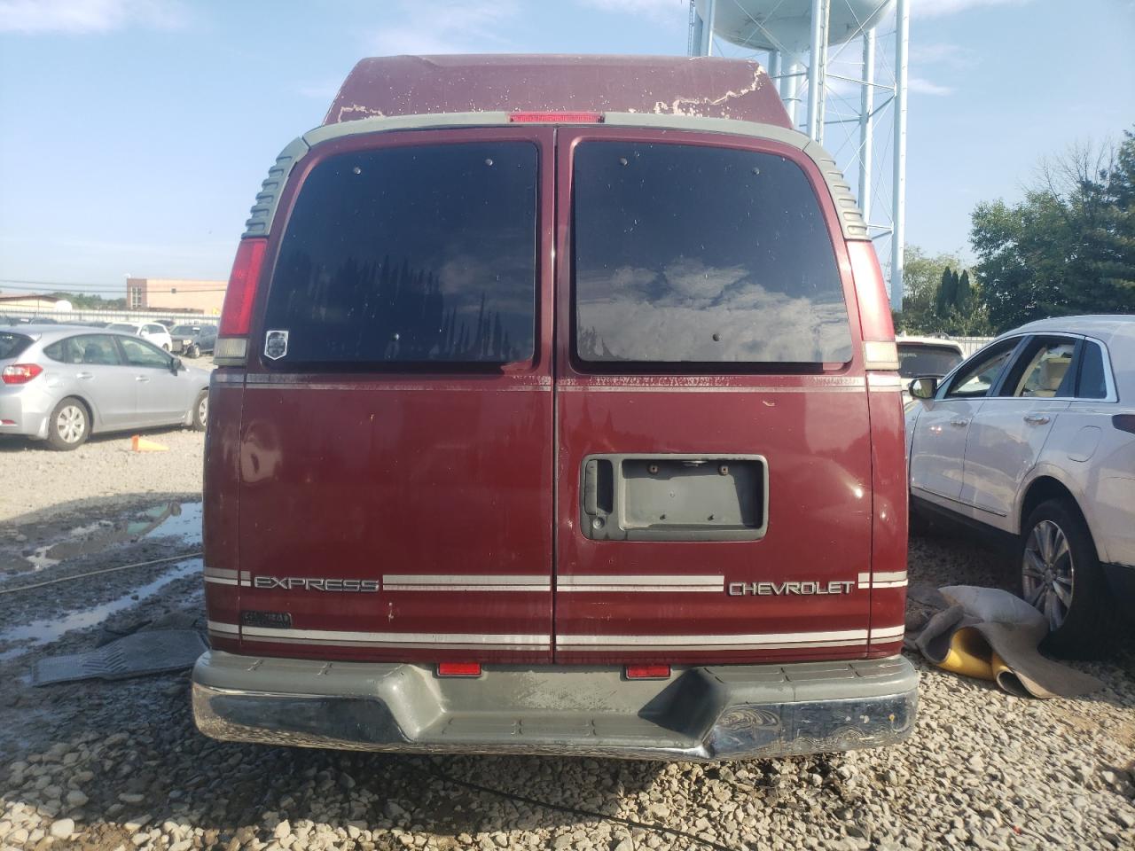 1999 Chevrolet Express G1500 VIN: 1GBFG15R1X1014078 Lot: 68890974