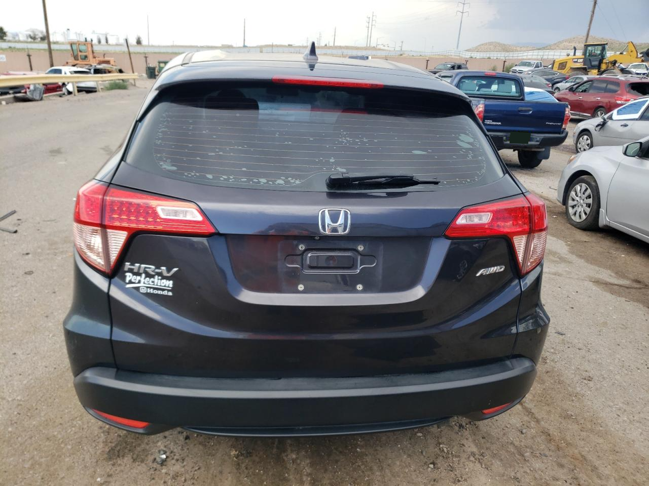 3CZRU6H32JG710411 2018 Honda Hr-V Lx