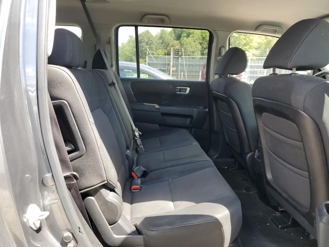 2011 Honda Pilot Lx VIN: 5FNYF4H20BB025368 Lot: 66685994