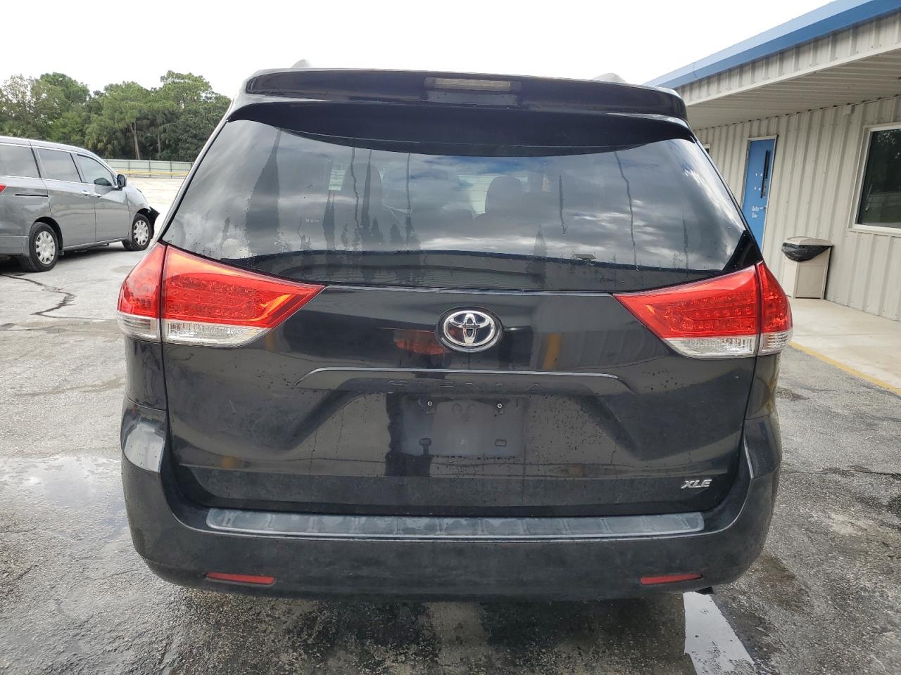 5TDYK3DC2ES493347 2014 Toyota Sienna Xle