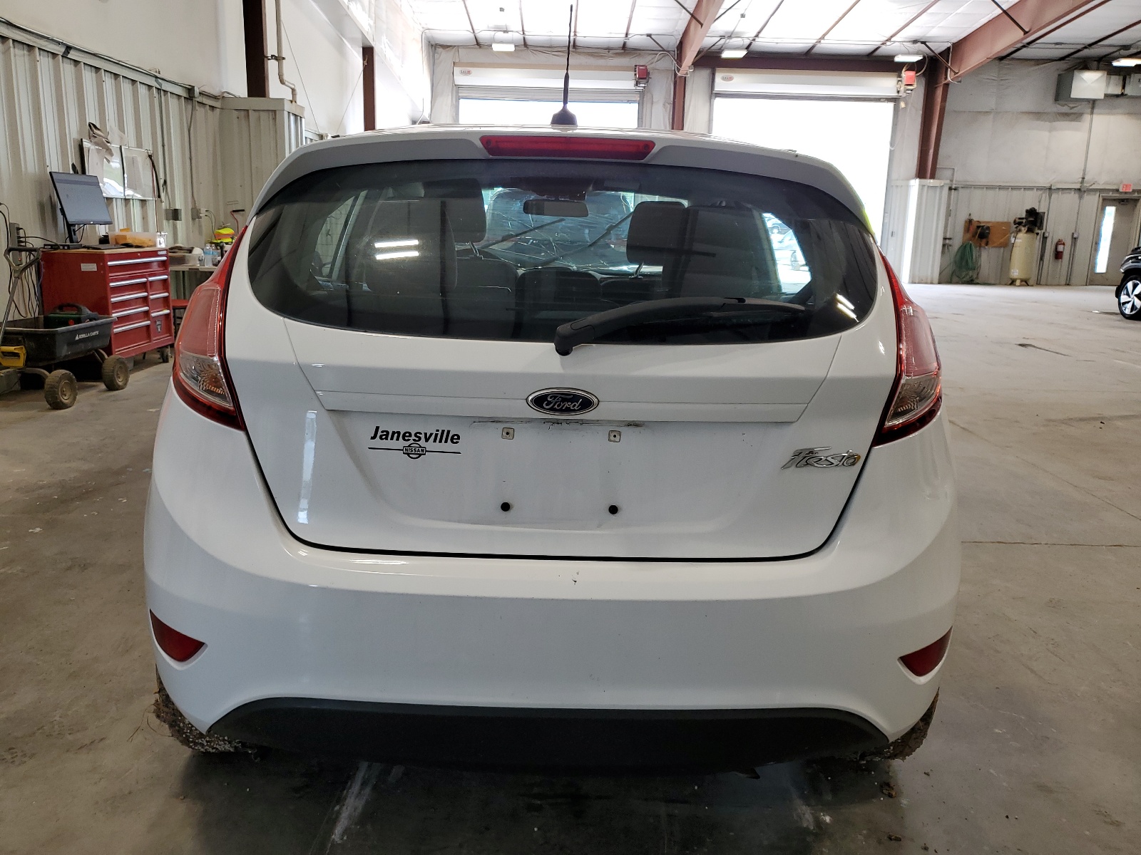 3FADP4TJ8GM143879 2016 Ford Fiesta S