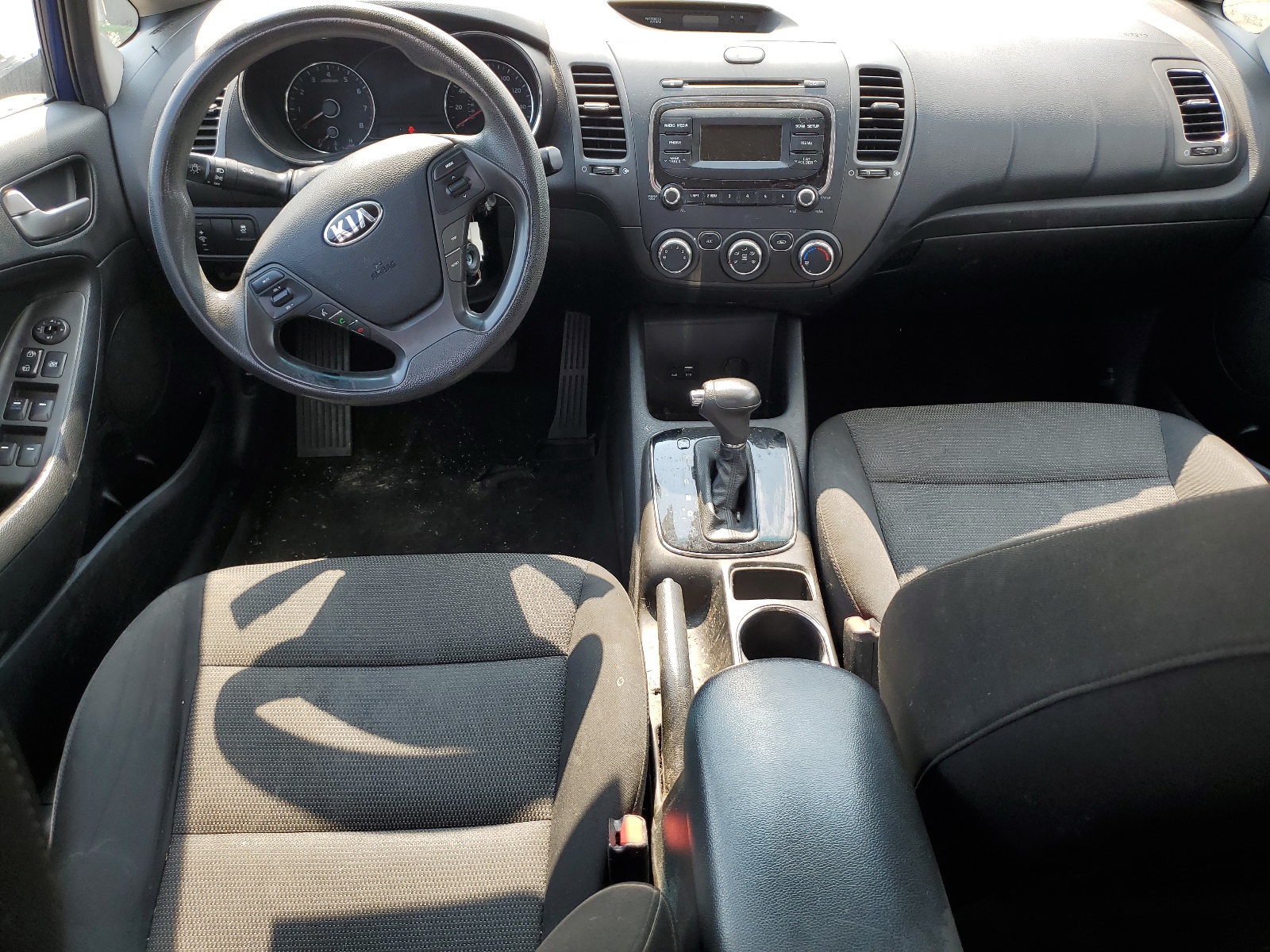 3KPFK4A70HE143931 2017 Kia Forte Lx