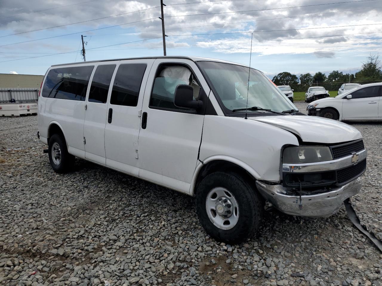 2012 Chevrolet Express - Image 4