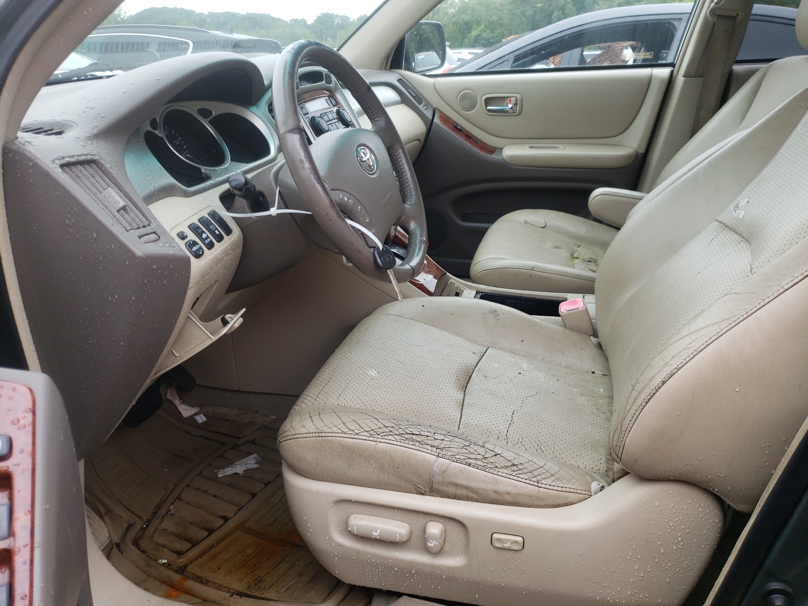 JTEEP21A050134448 2005 Toyota Highlander Limited