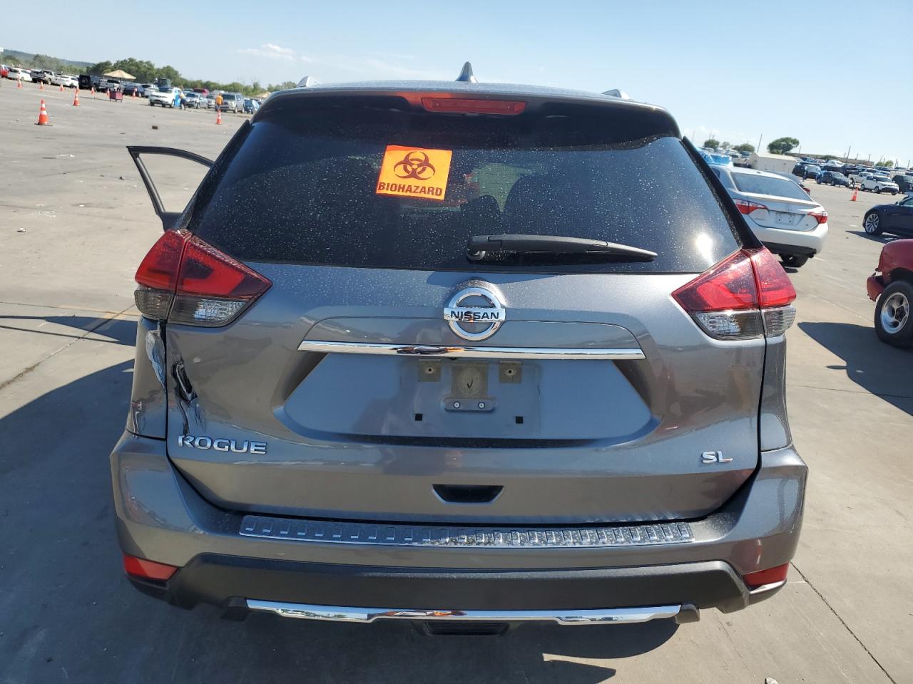 2017 Nissan Rogue S VIN: JN8AT2MT5HW138660 Lot: 65758504