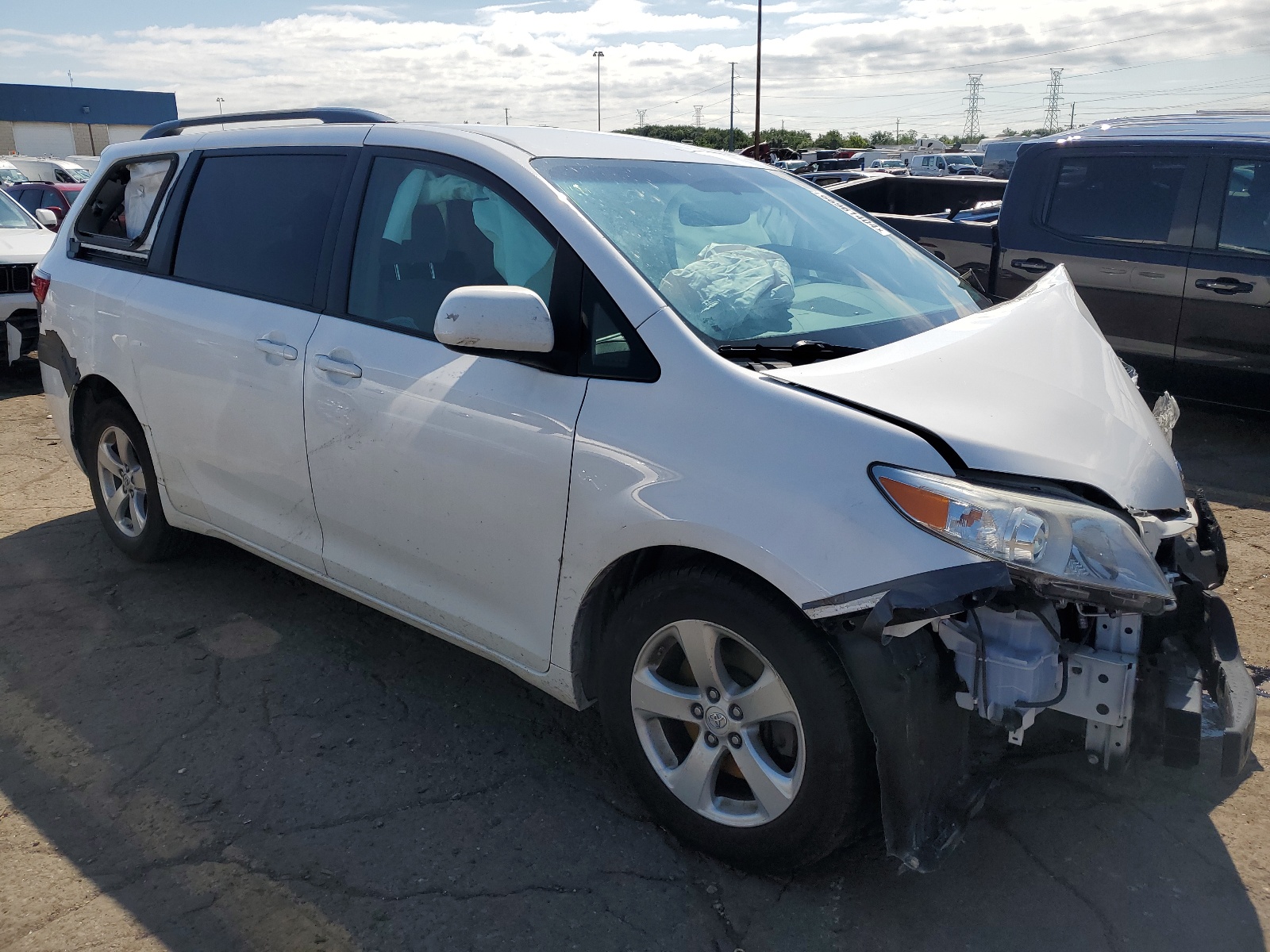 5TDKK3DCXGS742079 2016 Toyota Sienna Le