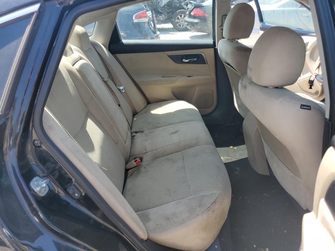 2015 Nissan Altima - Image 10