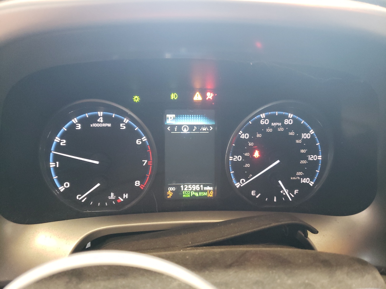 JTMRFREV7HJ114436 2017 Toyota Rav4 Xle