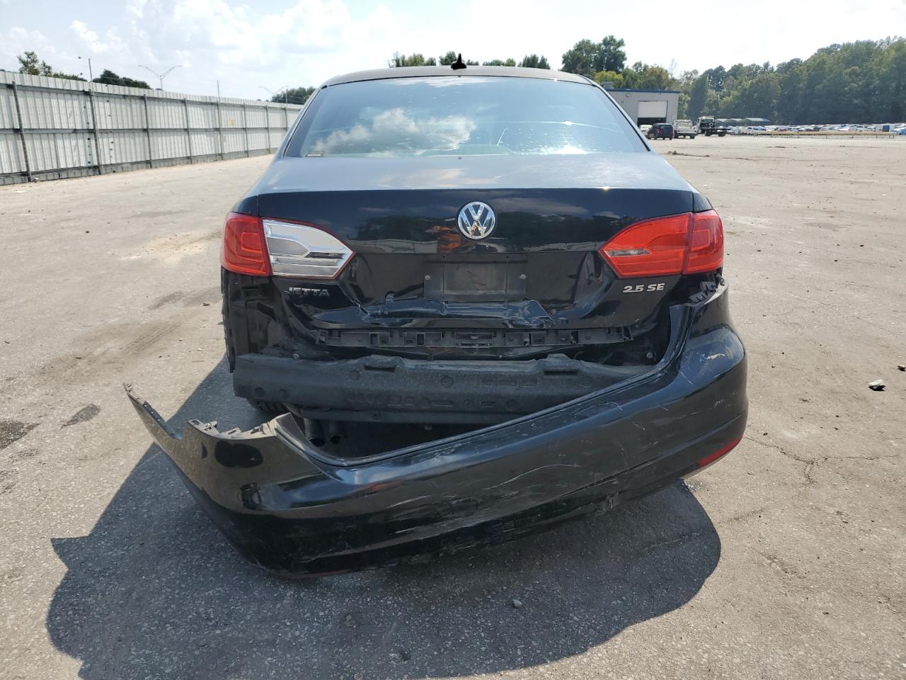 3VWDX7AJ8BM062546 2011 Volkswagen Jetta Se