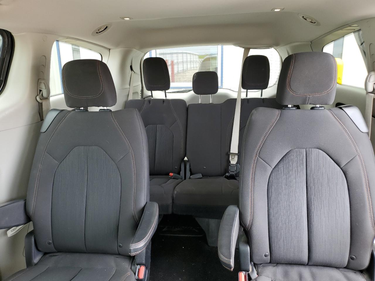 2018 Chrysler Pacifica Touring Plus VIN: 2C4RC1FG4JR132985 Lot: 69272314