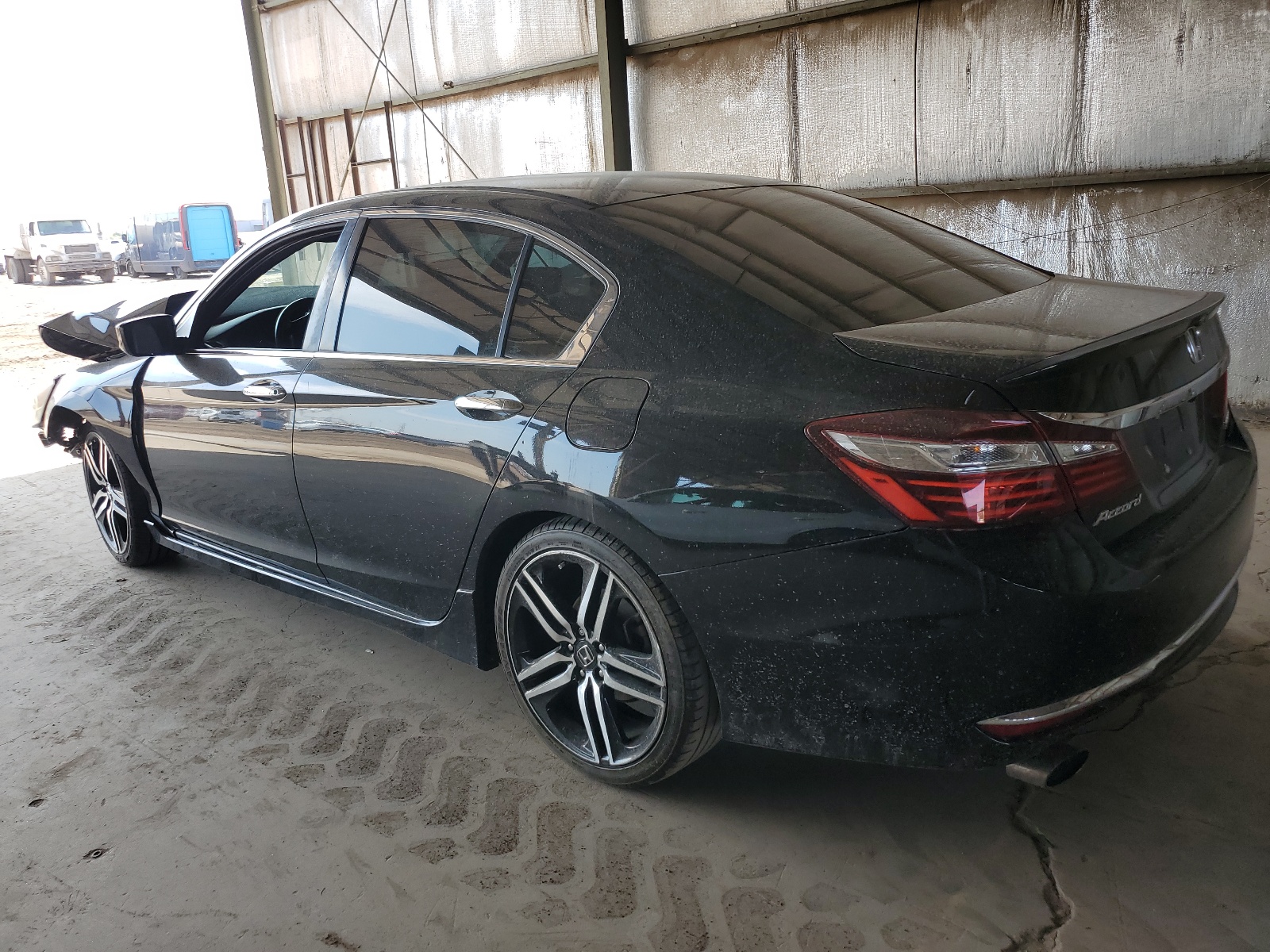 2016 Honda Accord Sport vin: 1HGCR2F51GA175932