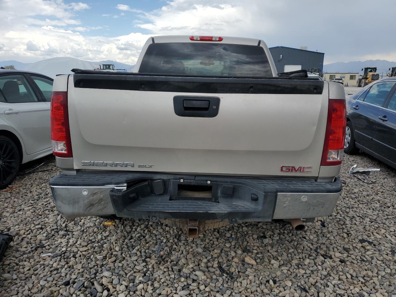 2008 GMC Sierra K1500 VIN: 2GTFK13Y681222795 Lot: 66371624