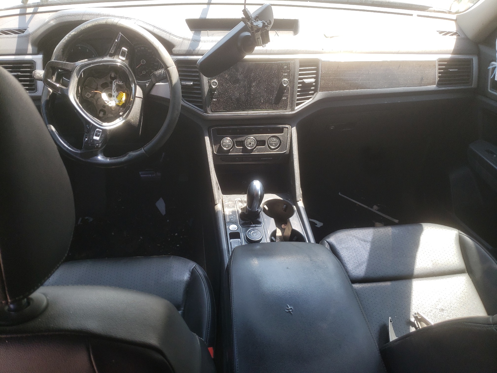 1V2LR2CA0JC523245 2018 Volkswagen Atlas Se