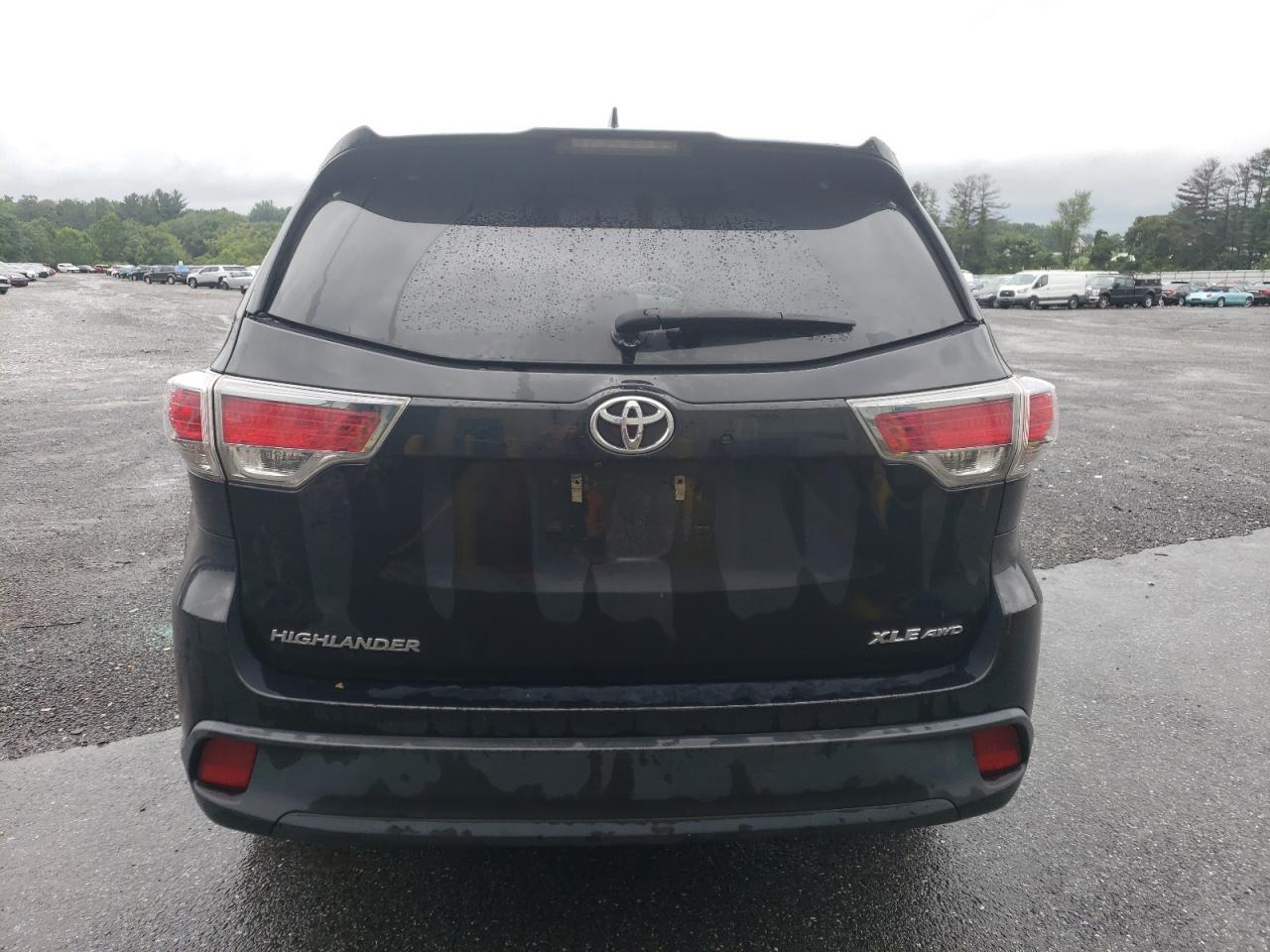 2015 Toyota Highlander Xle VIN: 5TDJKRFH7FS128886 Lot: 66593594