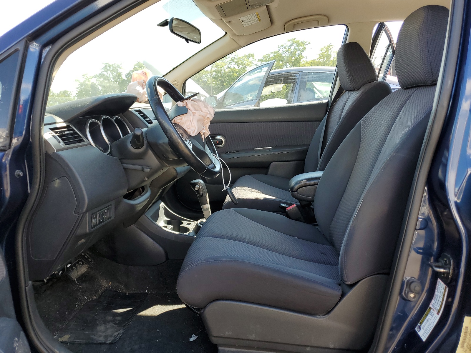 3N1BC13E27L449905 2007 Nissan Versa S