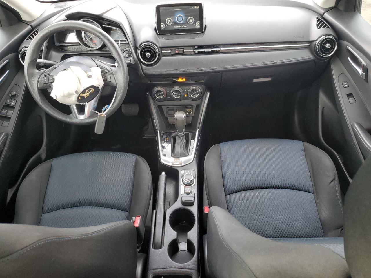 3MYDLBYVXHY184483 2017 Toyota Yaris Ia