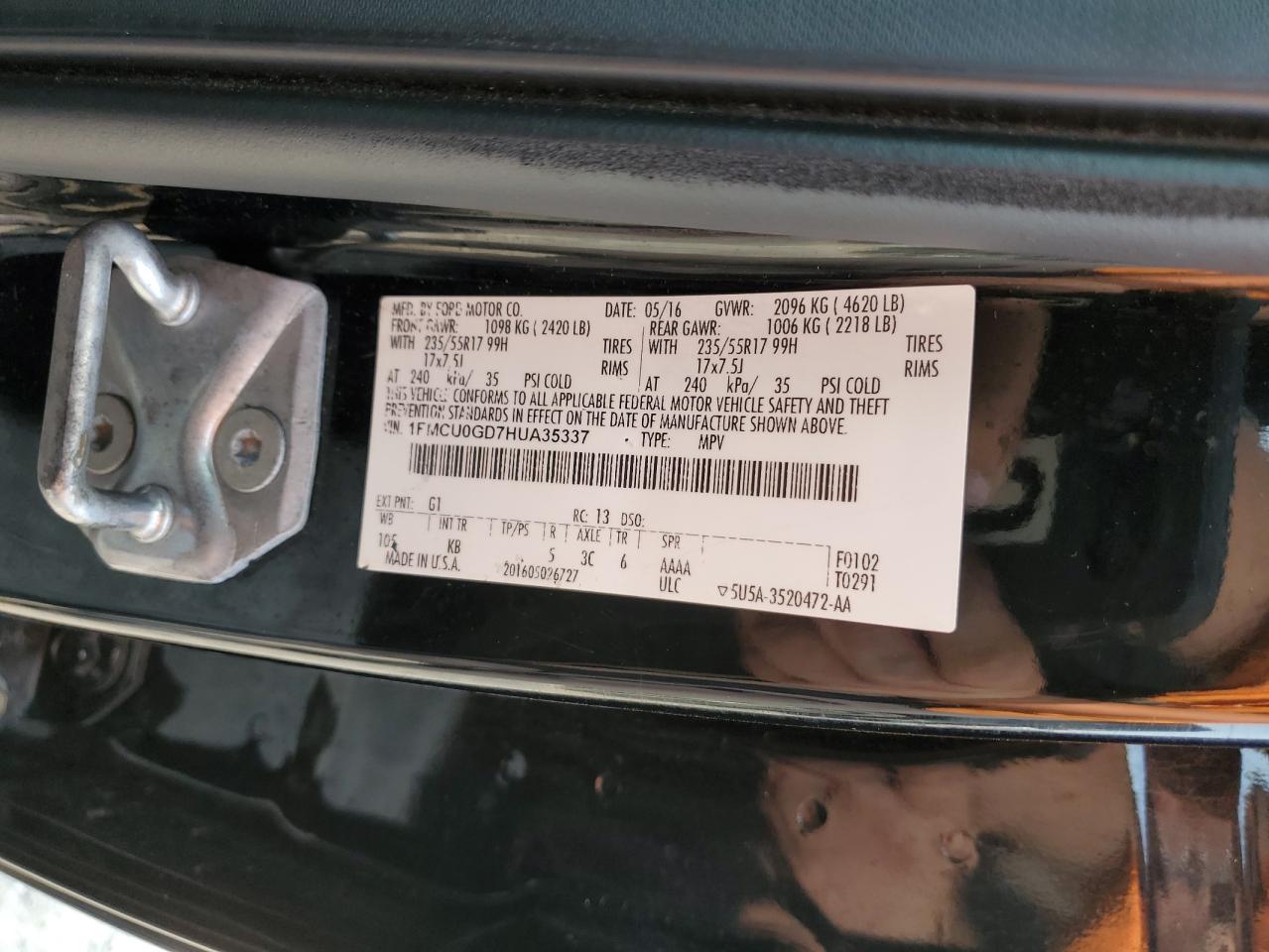 1FMCU0GD7HUA35337 2017 Ford Escape Se