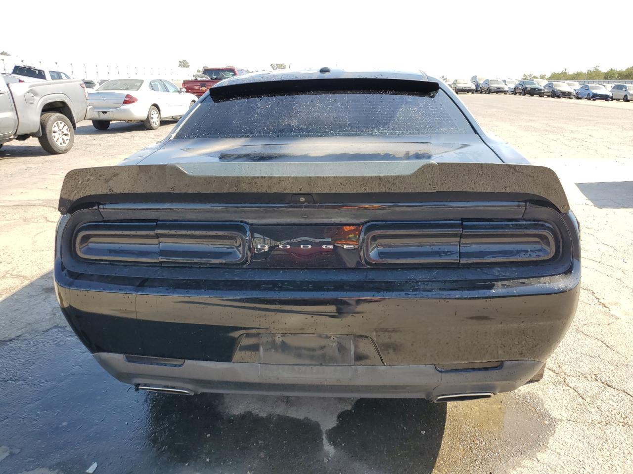 2C3CDZAG6KH593979 2019 Dodge Challenger Sxt