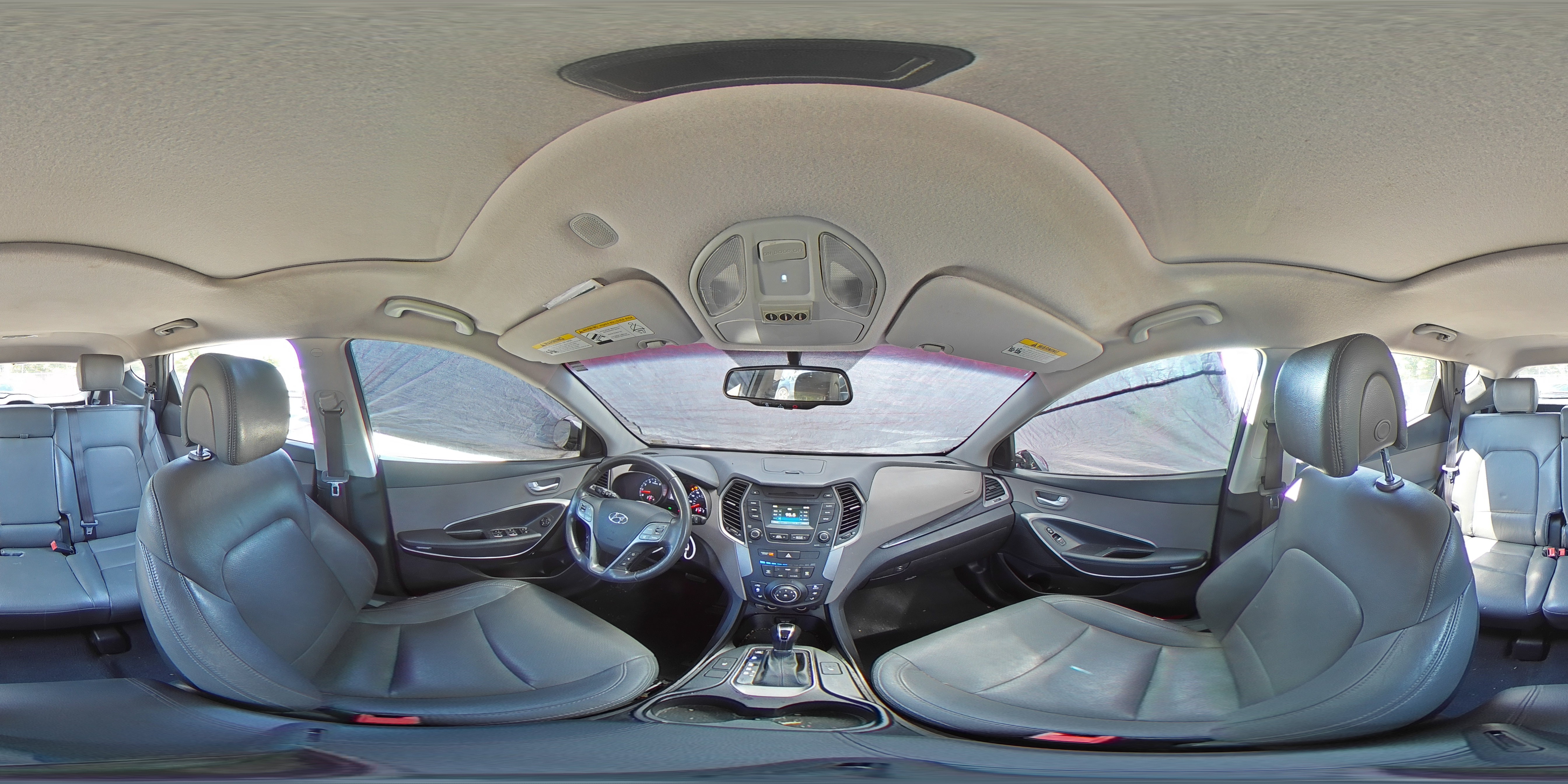 2014 Hyundai Santa Fe - Image 13