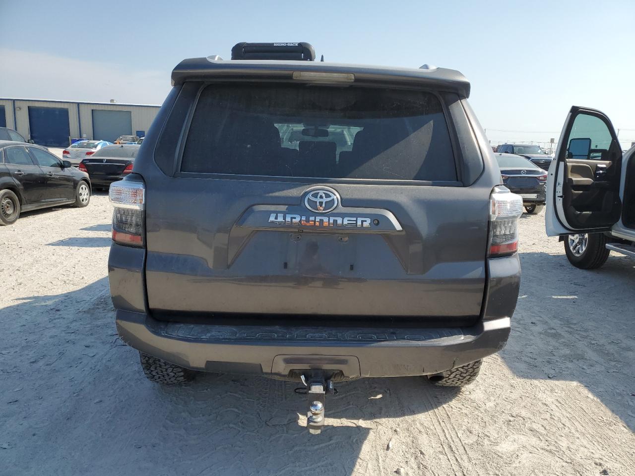 JTEZU5JR1J5174133 2018 Toyota 4Runner Sr5