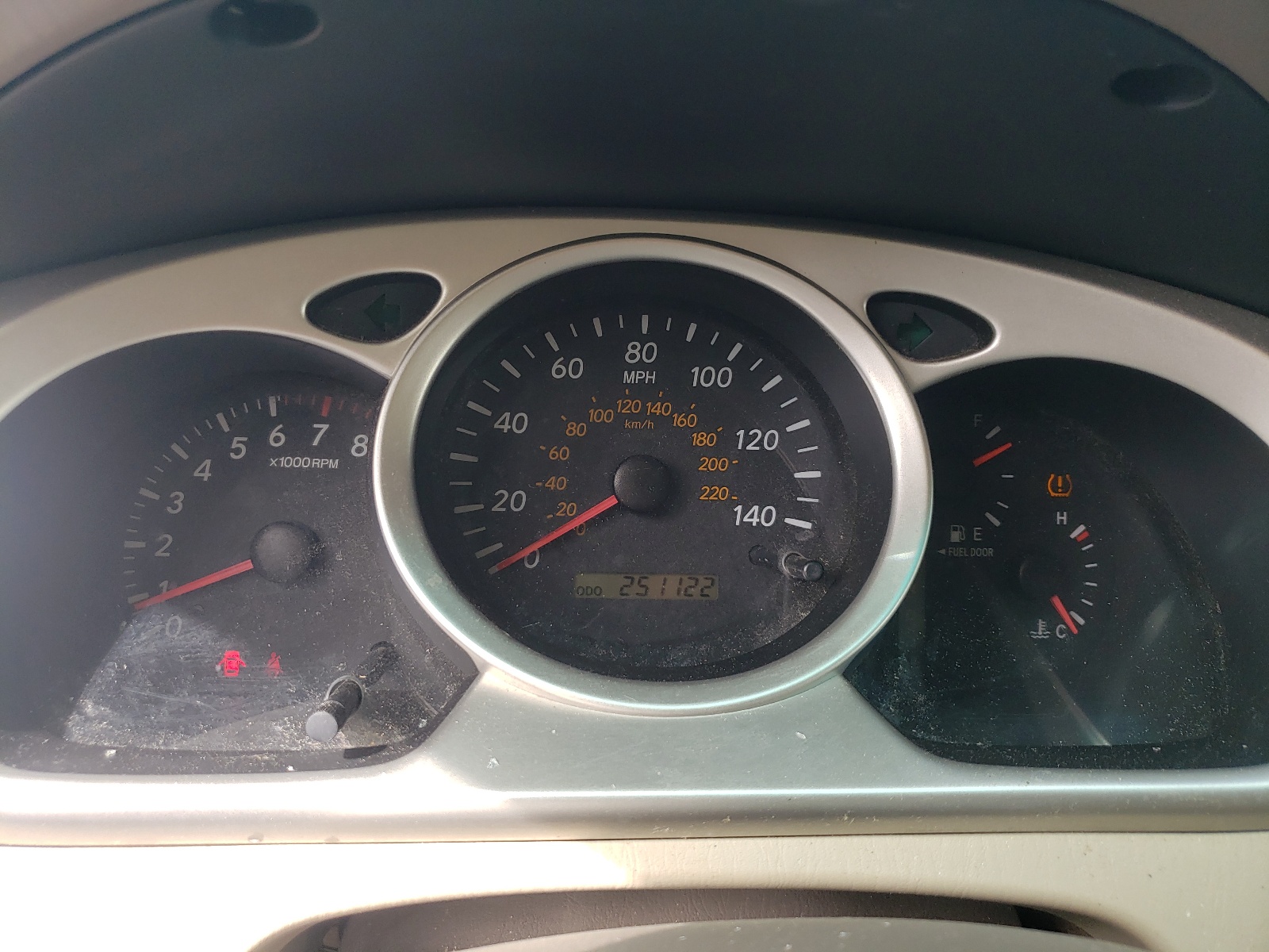 JTEGD21AX50113771 2005 Toyota Highlander