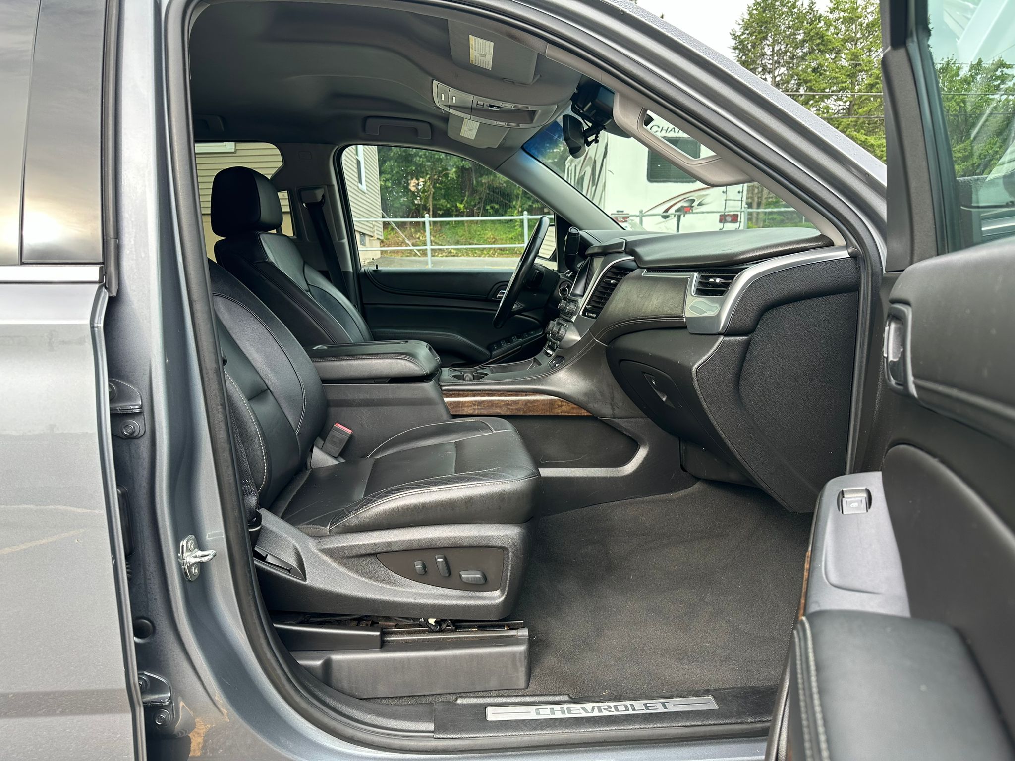 2019 Chevrolet Tahoe K1500 Lt vin: 1GNSKBKC8KR365148