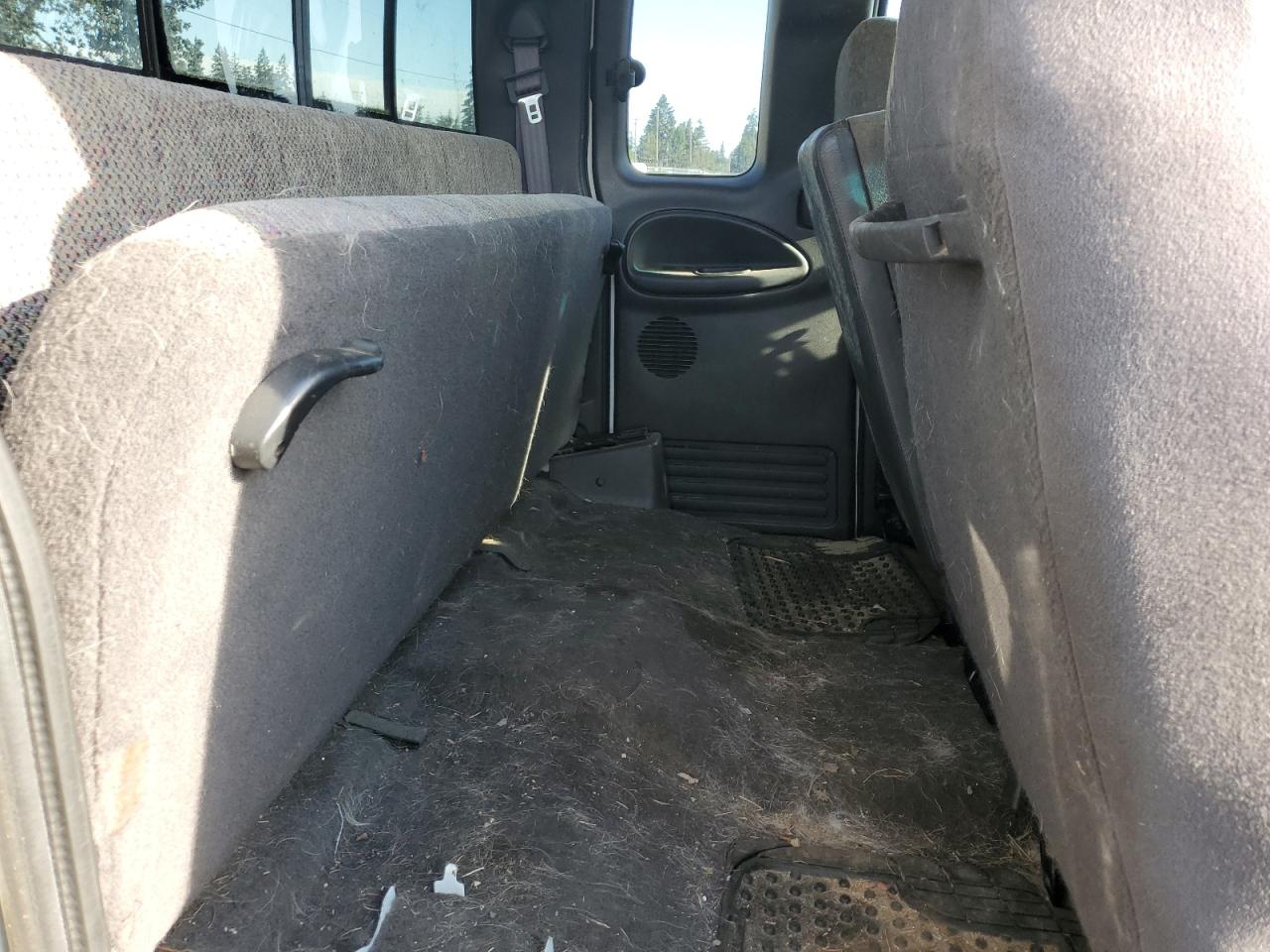 2000 Dodge Ram 1500 VIN: 3B7HC13Z9YG147516 Lot: 65989584