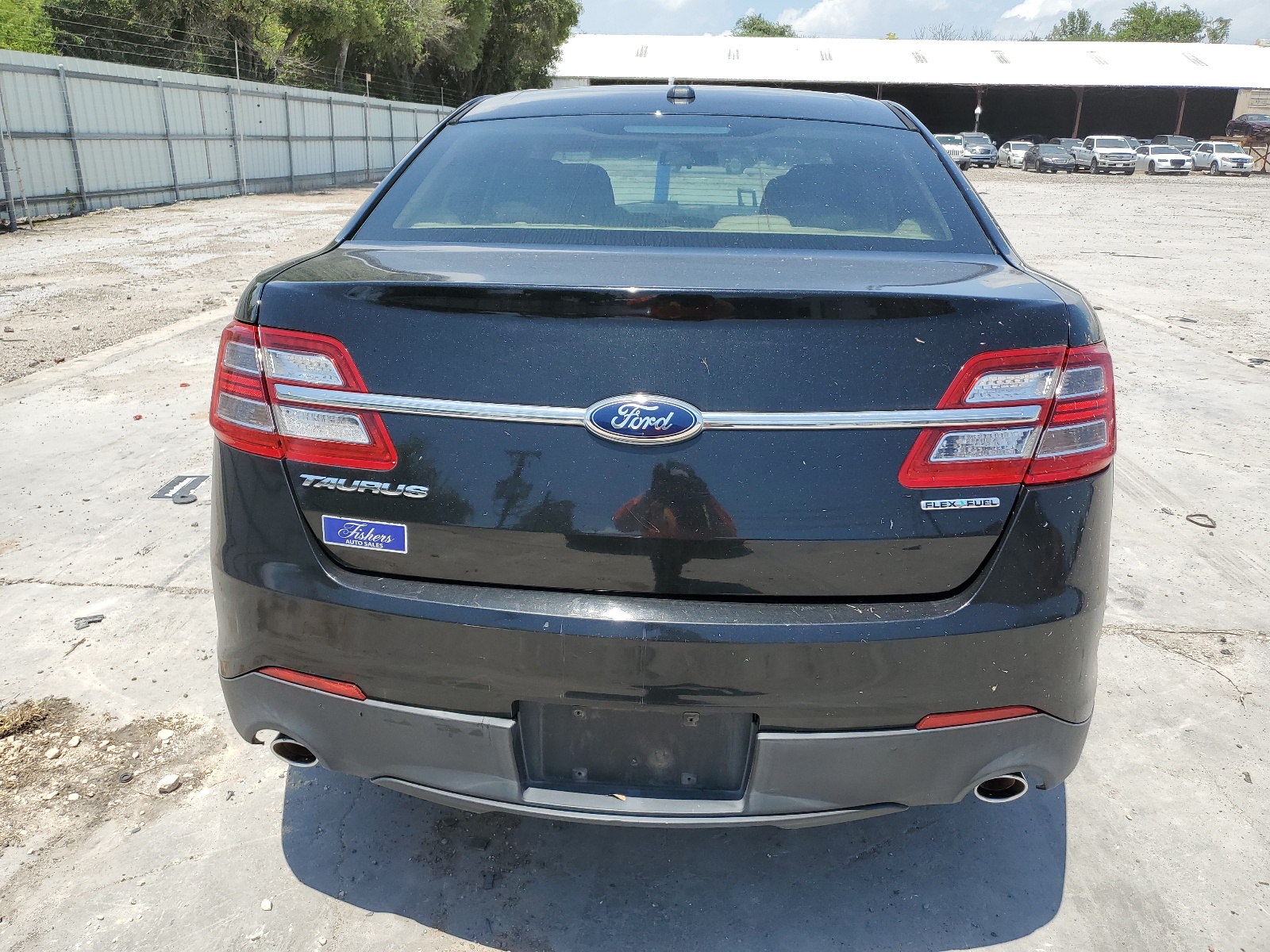 1FAHP2D8XEG137431 2014 Ford Taurus Se