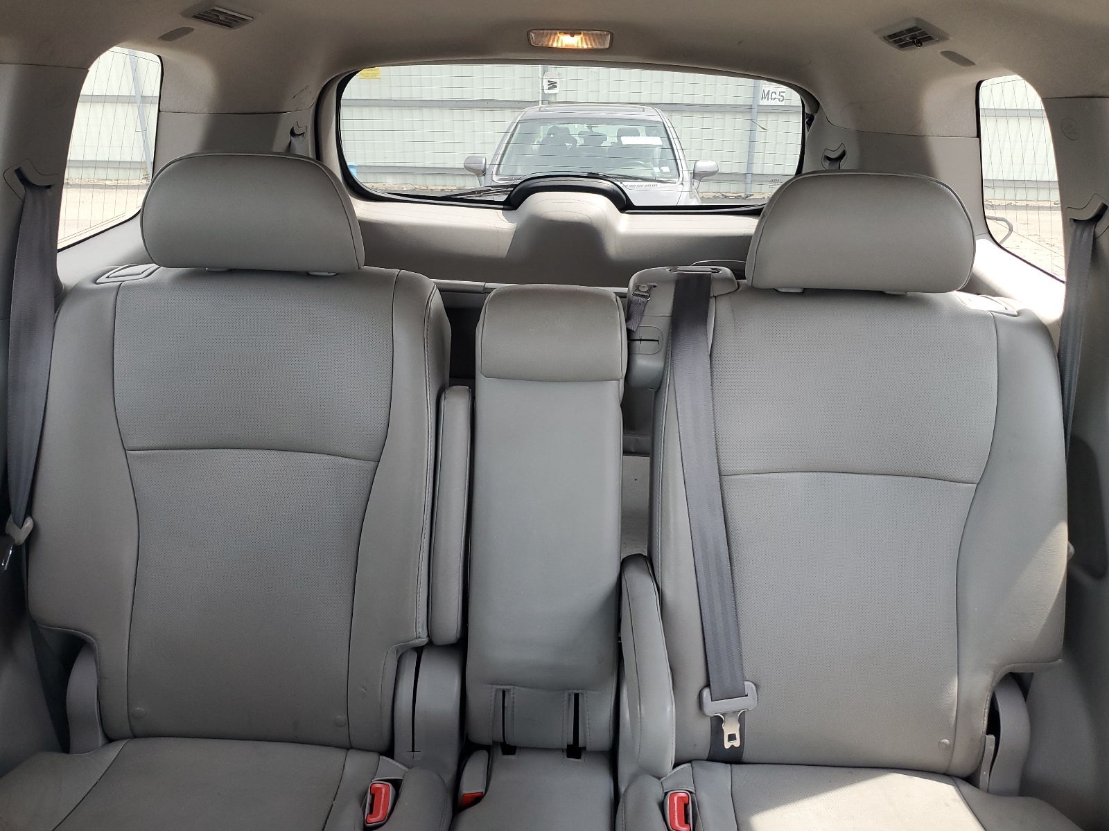 5TDDK3EH9BS068499 2011 Toyota Highlander Limited