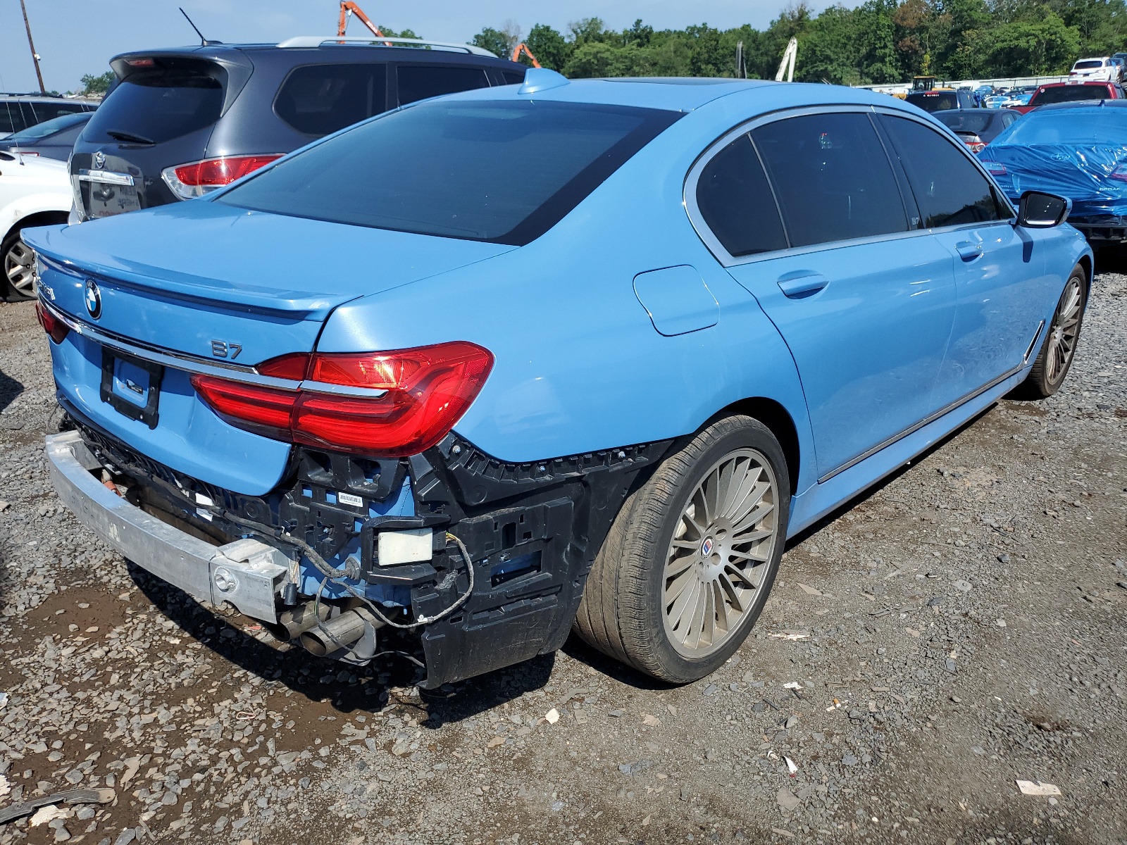 2018 BMW Alpina B7 vin: WBA7F2C54JG856438