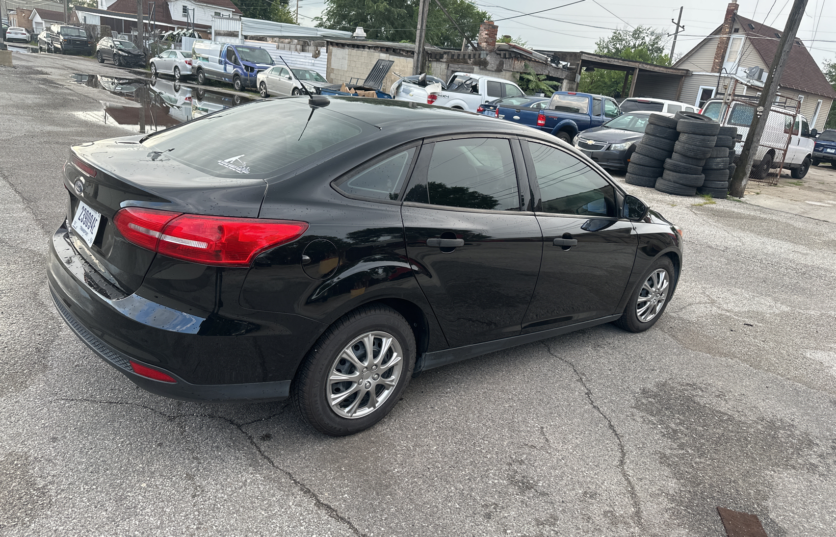 1FADP3E2XJL284400 2018 Ford Focus S