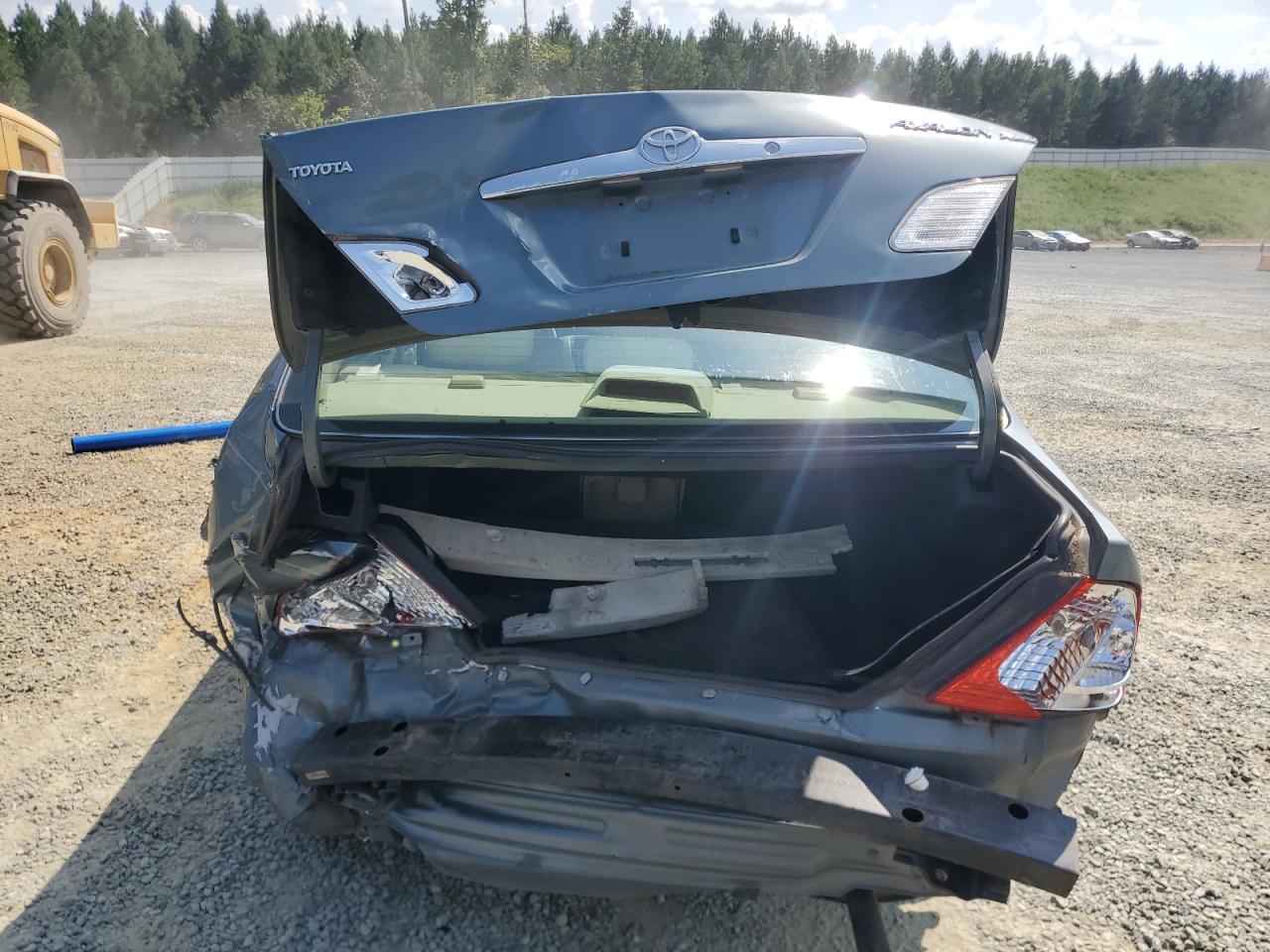 4T1BF28B21U161058 2001 Toyota Avalon Xl