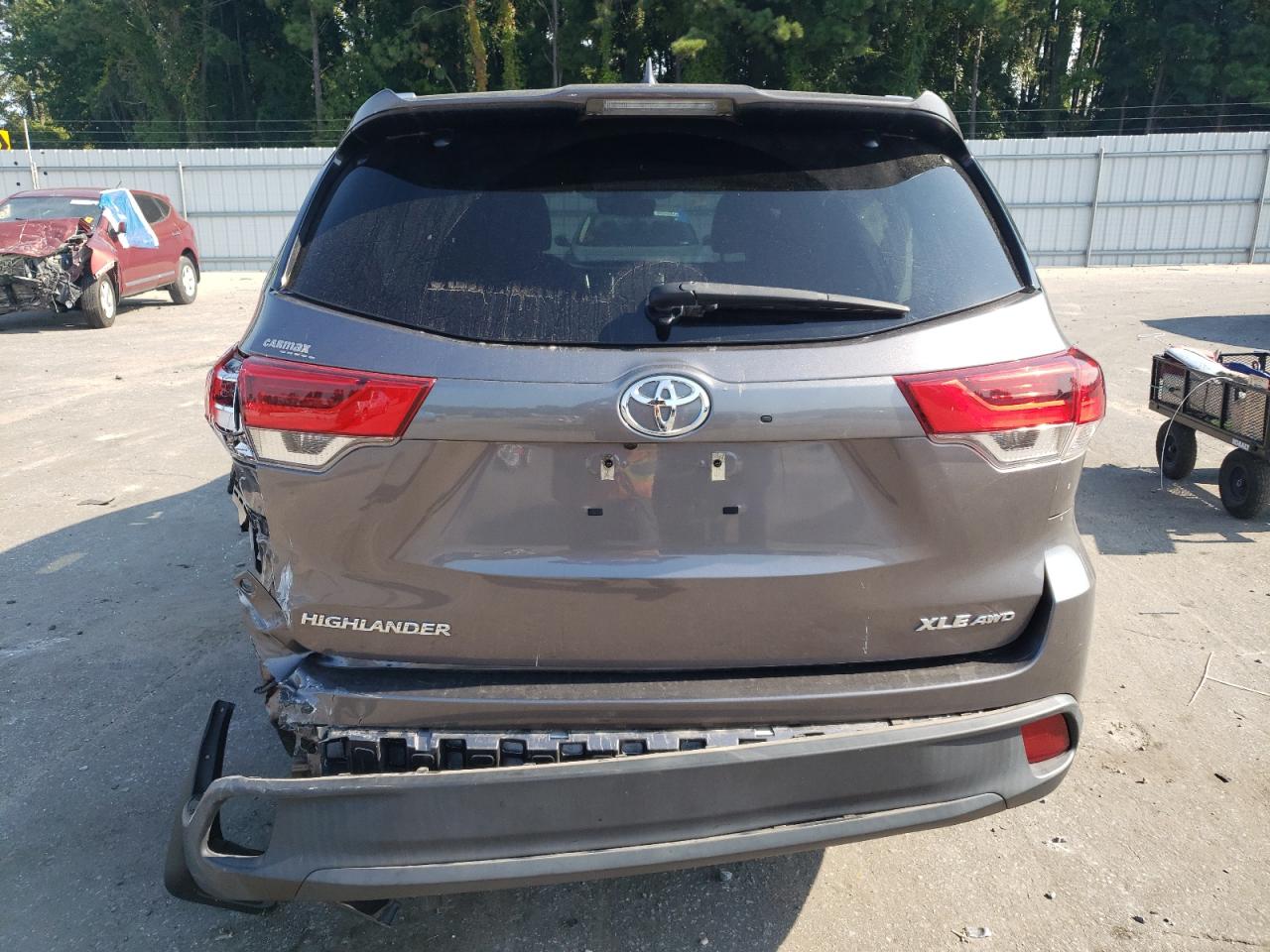 2019 Toyota Highlander Se VIN: 5TDJZRFH5KS610035 Lot: 69384394