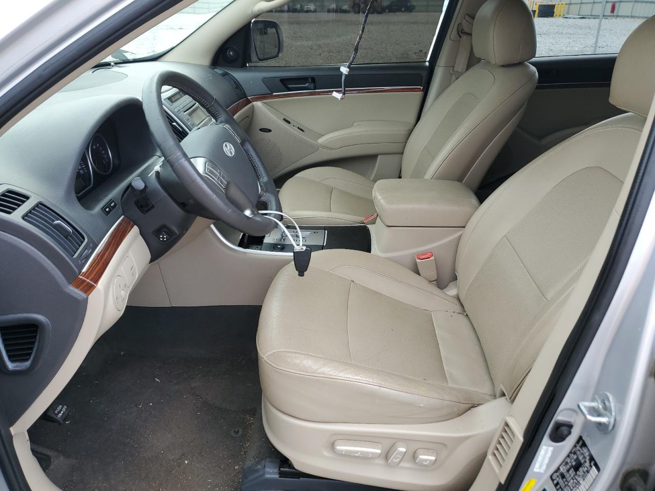 2012 Hyundai Veracruz Gls VIN: KM8NU4CC1CU192030 Lot: 65642214