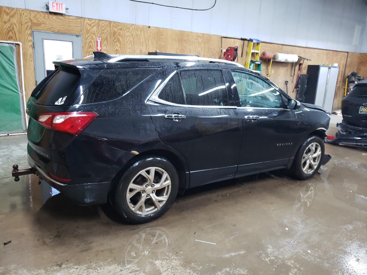 2018 Chevrolet Equinox Premier VIN: 2GNAXVEV2J6174363 Lot: 69007434