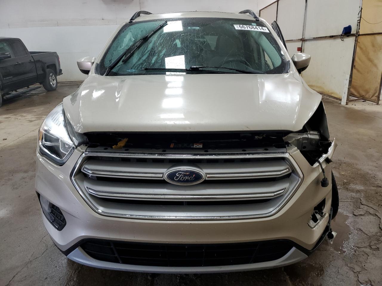 VIN 1FMCU9HD8JUA83518 2018 FORD ESCAPE no.5