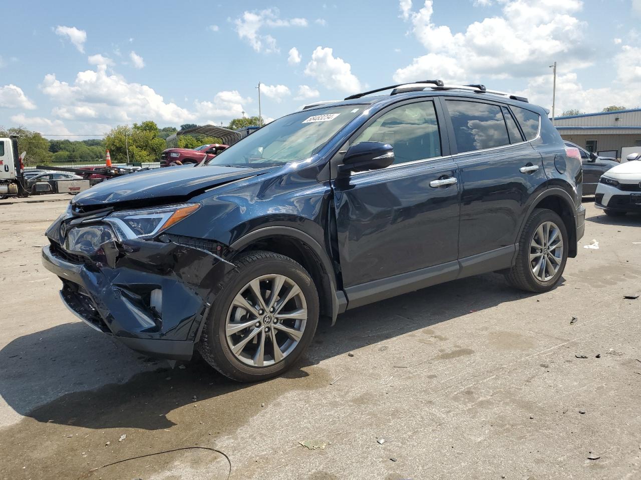 JTMDFREV5JJ257479 2018 TOYOTA RAV 4 - Image 1