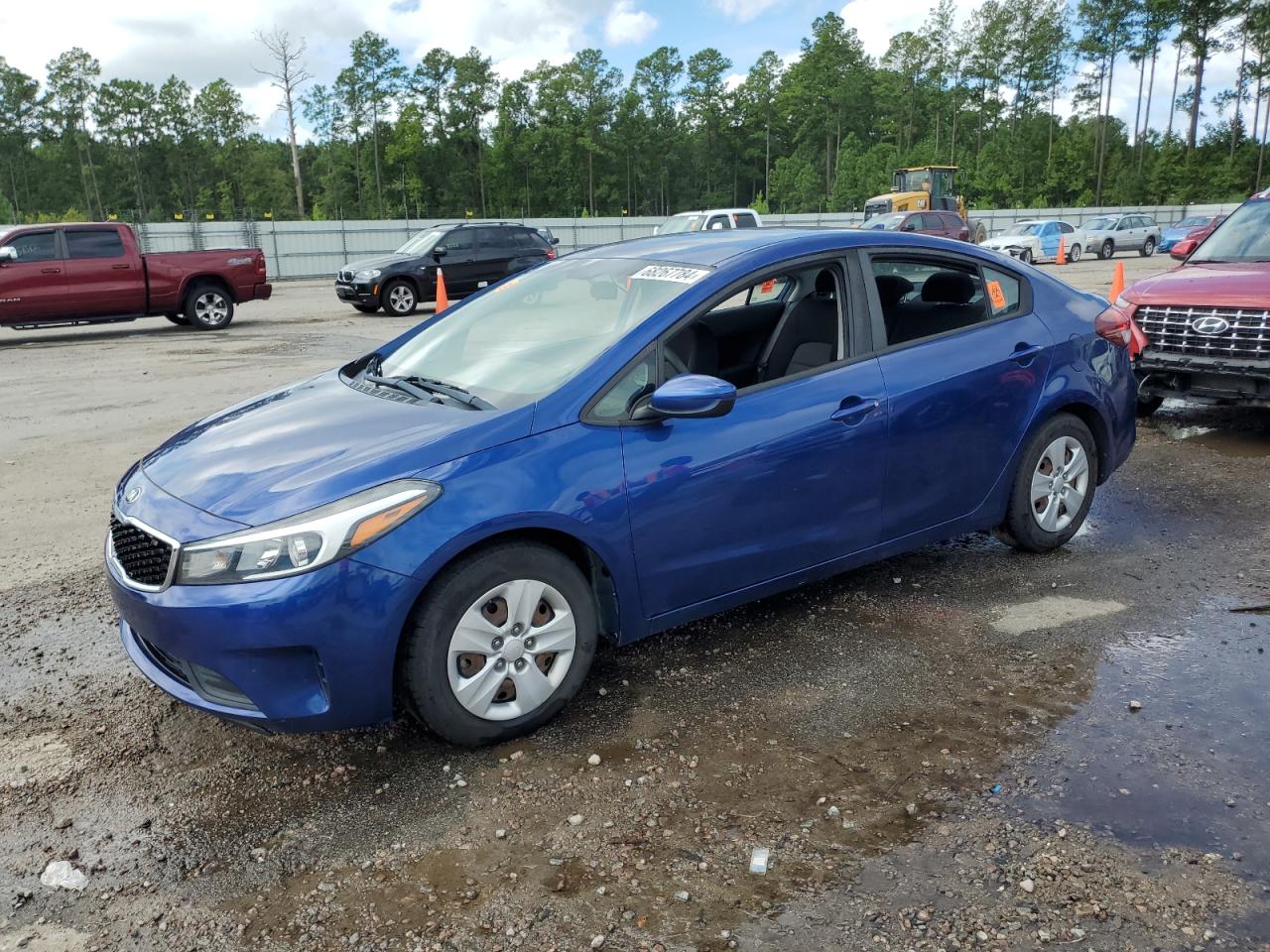 3KPFK4A7XJE271163 2018 KIA FORTE - Image 1